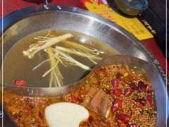 -谭鸭血老火锅(远大购物广场店)