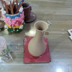 -泥娃娃DIY陶吧(易生活购物公园店)