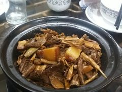 -临街徽菜馆·正宗黄山味