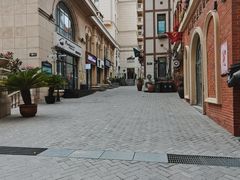-鲁邦国际风情街(麦世达韩国精品百货店)