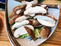 -毛辣果·贵州红酸汤牛肉火锅(西单店)