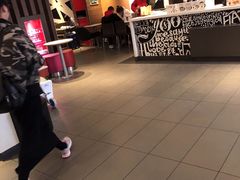 -麦当劳(汉口火车站候车室店)