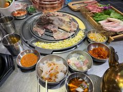 -GOGIYA·咕叽吖韩国传统烤肉店(东方新天地店)