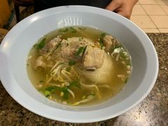 排骨米粉清汤-马里奥明星猪脚饭
