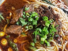 红烧牛肉粉-丁丁猫重庆小面(徐州路店)
