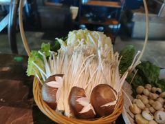 -同仁四季椰子鸡(福田车公庙店)