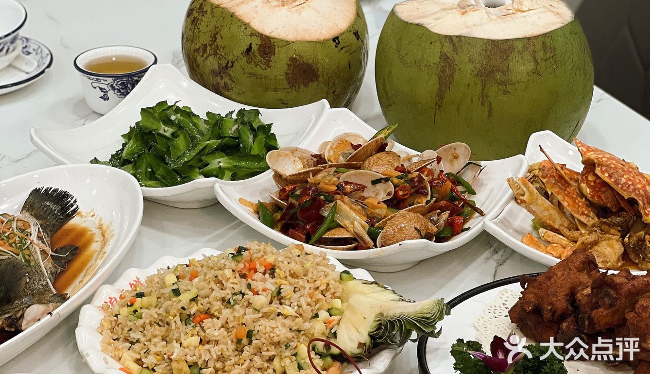 喂？都把人叫来三亚吃这家海鲜 太好吃了