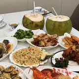 喂？都把人叫来三亚吃这家海鲜 太好吃了