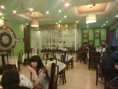 大堂-粤香村(清真川菜店)