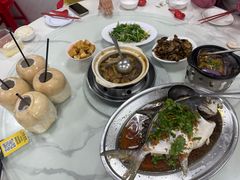 -新峰肉骨茶(总店)