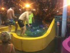 -欢乐水魔方水世界