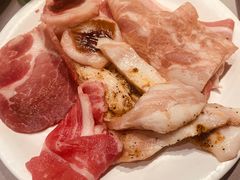 -山焱·炭火自助烤肉(周浦万达店)