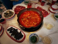 -毛辣果·贵州红酸汤牛肉火锅(西单店)
