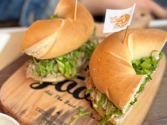 吞拿鱼船长-Catch Bagel(芳草地店)