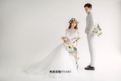 清新田园-巴黎婚纱摄影工作室