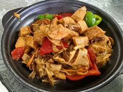 -天天向上素食餐厅(五台山店)