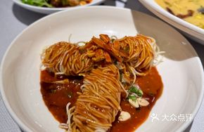Old-Mom Chicken Noodles
