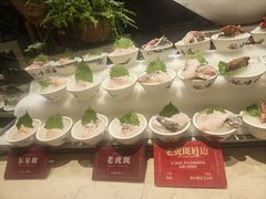 -雍和会海鲜姿造自助(湖东路店)