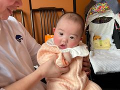 -鲸鱼妈妈月嫂/育婴师定制