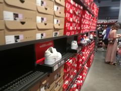 -NIKE上海青浦优选体验店