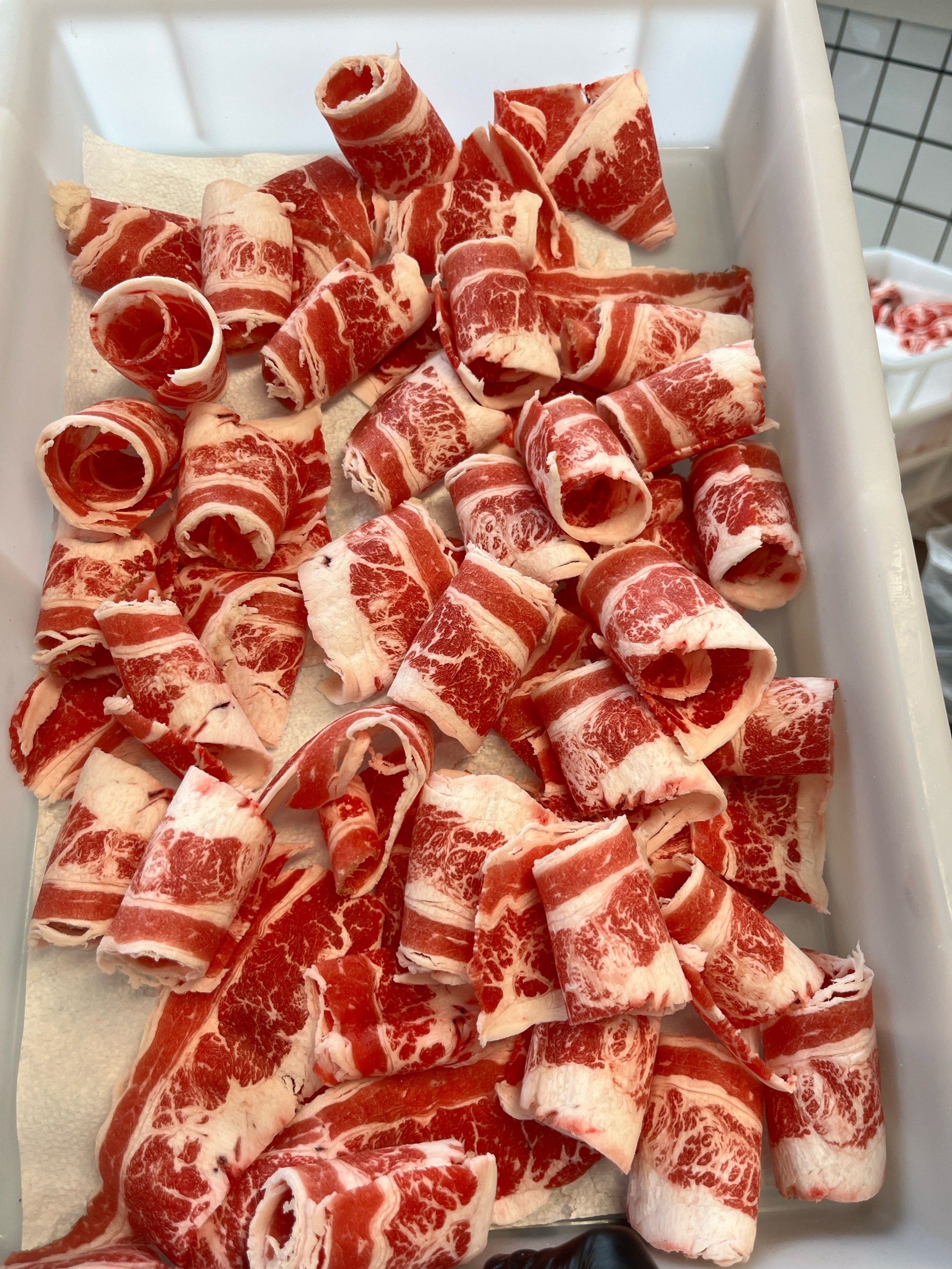 买两份牛肉去海底捞炫