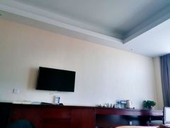 -兴芮温泉度假区