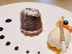 巧克力熔岩蛋糕-牛排家(北京长安街英皇集团中心店)