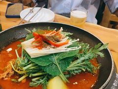 -喇喇排骨火锅·传统韩式脊骨汤(望京西园总店)