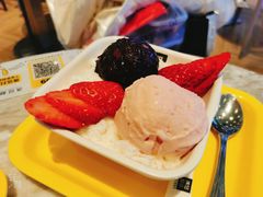 雪山草莓-满记甜品(北美新天地店)