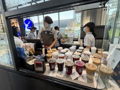 -瑞幸咖啡(万科天荟大厦店)