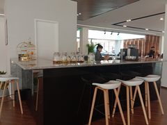 -宁波宝信宝马4S店(江北日湖店)