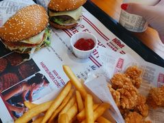 -The Habit Burger Grill 哈比特汉堡(复兴soho店)