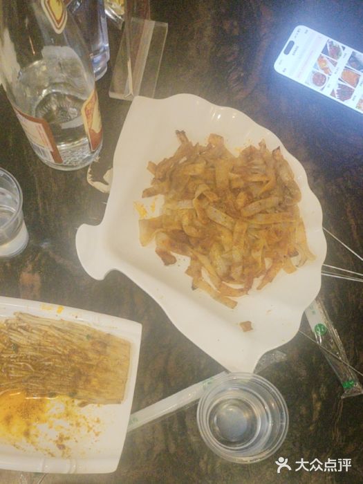 郑贵初烧烤·烤凤爪的发明者(王家湾店)图片