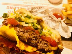 -The Habit Burger Grill 哈比特汉堡(爱琴海店)