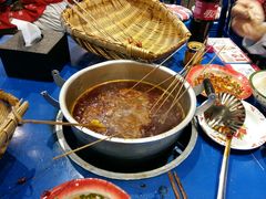 传统锅底-马路边边串串香(双井直营店)