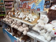 -名创优品(广州萝岗万达广场店)
