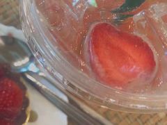 -Chom Cafe and Restaurant
