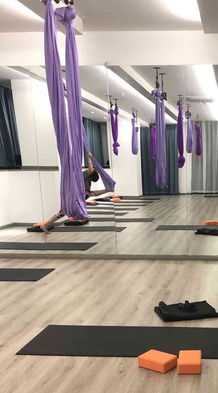 静园瑜伽(三墩店)