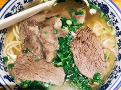 -嘻小北·兰州清汤牛肉面(太平洋森活天地店)