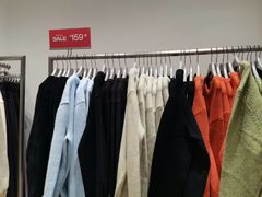 -URBAN REVIVO(上海中庚漫游城店)