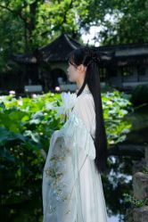 -一揽芳华汉服旗袍体验馆(拙政园店)