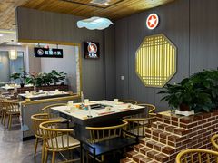 -重庆大队长火锅(凤城八路店)