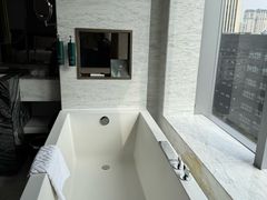 -上海虹桥祥源希尔顿酒店