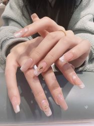 -UGIRL有个美甲