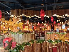 -老滇山寨•云南特色菜•地方菜•民族风情歌舞表演(金碧店)