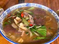 -邱芳粉店(迎宾大道旗舰店)