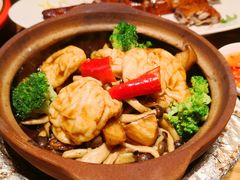 鲍汁金纱鱼腐杂菌煲-粤集·手工粤菜(皇庭广场店)