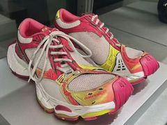 -BALENCIAGA(德基广场店)