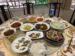 -洪霞餐馆