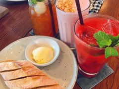 -ROAST coffee & eatery